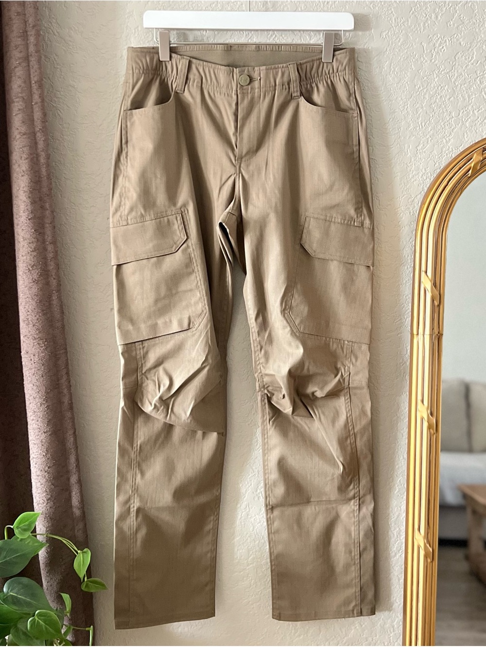Under Armour Women's Enduro Elite Cargo Pants Size 10